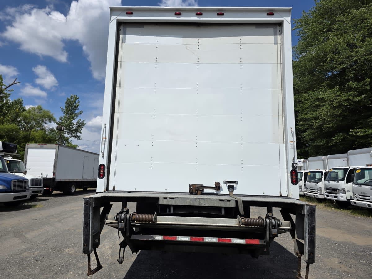 2019 Freightliner M2 106 821129