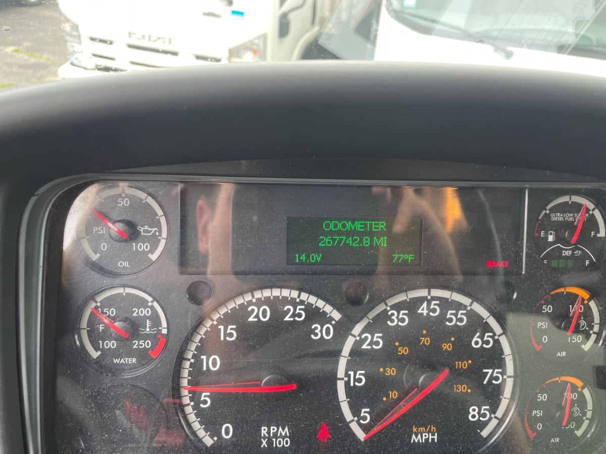 2019 Freightliner/Mercedes M2 106 821143