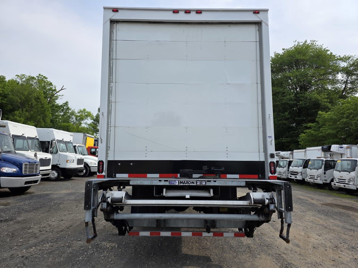 2019 Freightliner M2 106 821148