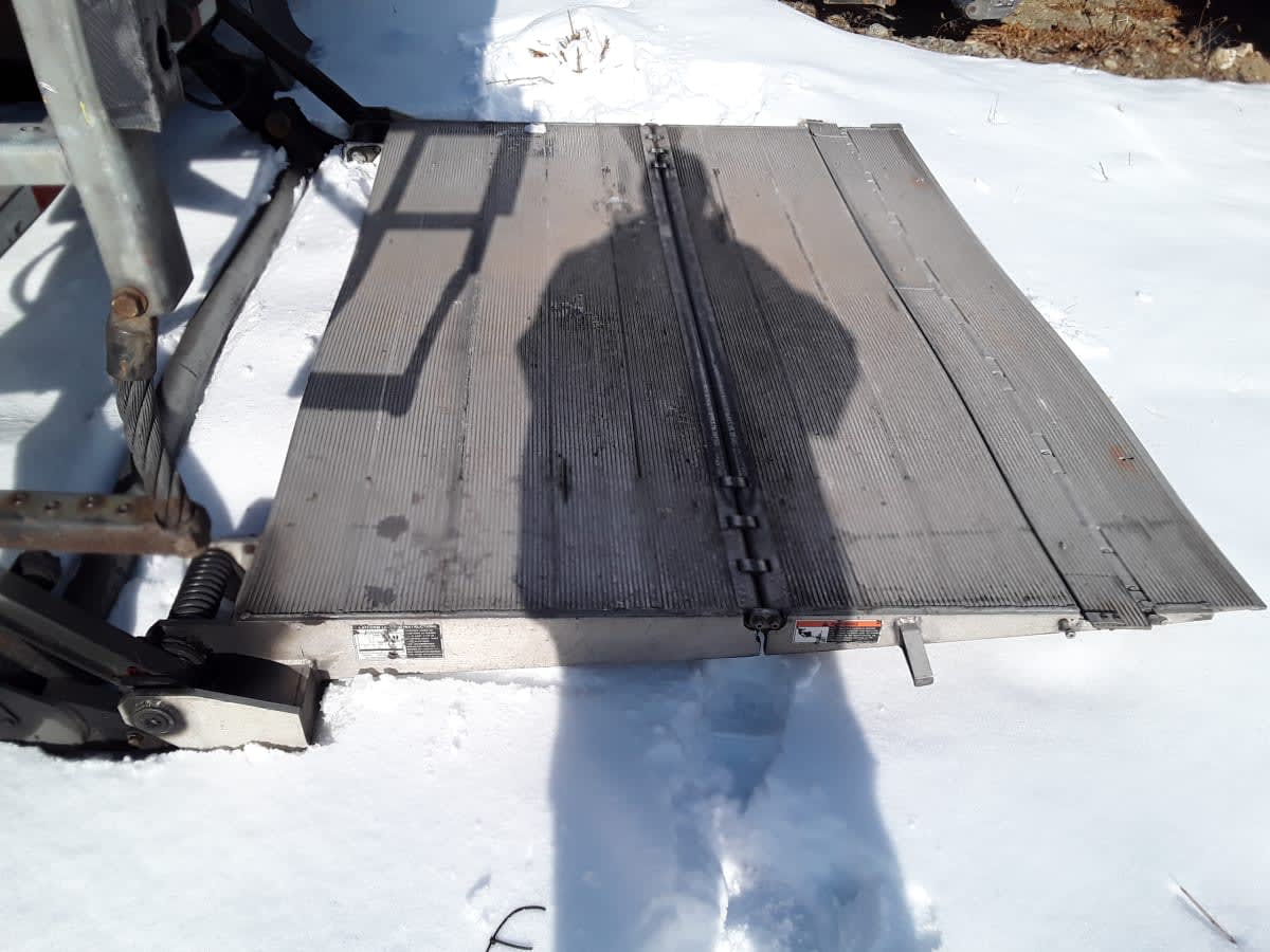 2019 Freightliner/Mercedes M2 106 821164