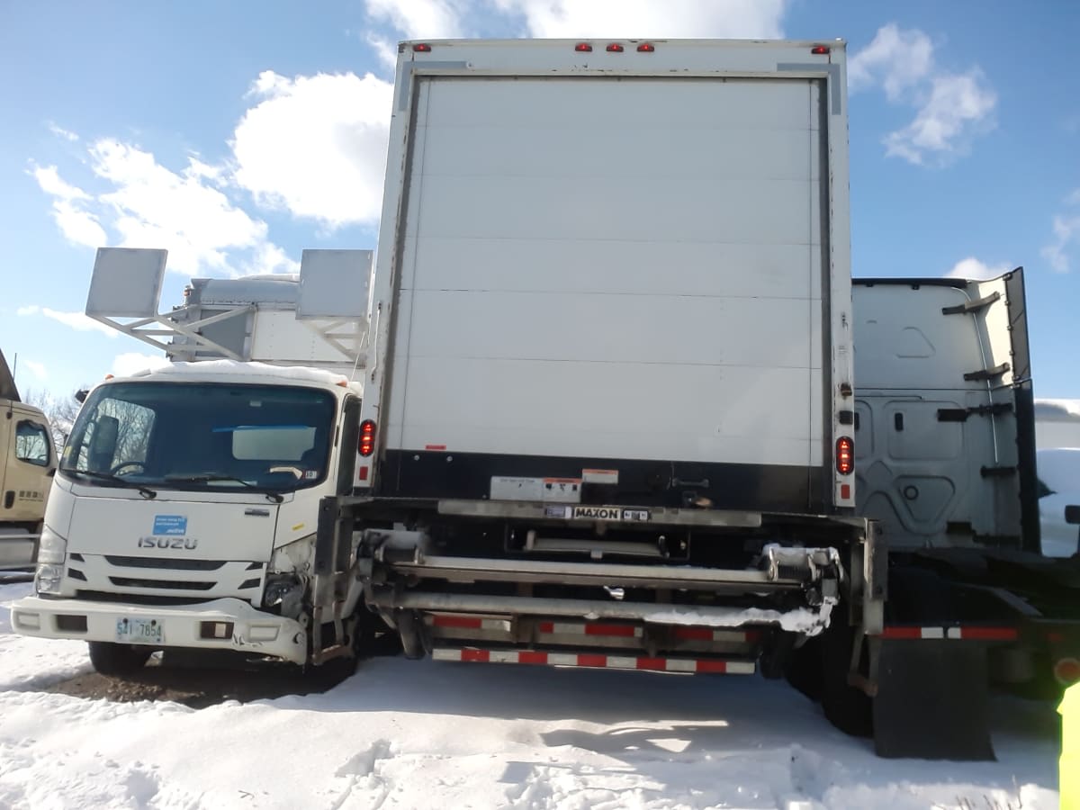 2019 Freightliner/Mercedes M2 106 821164