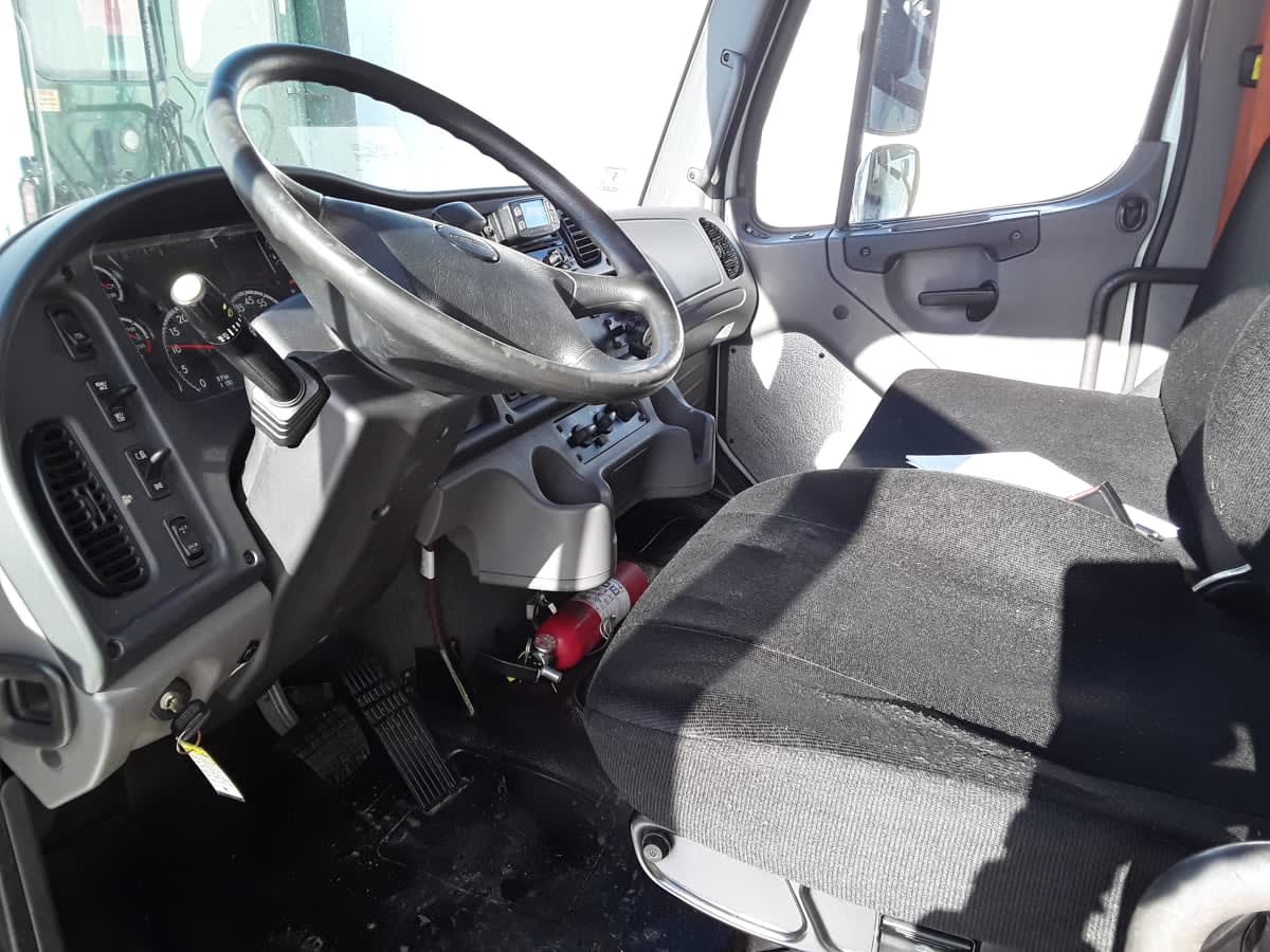 2019 Freightliner/Mercedes M2 106 821164 2019 Freightliner/Mercedes M2 106 821164