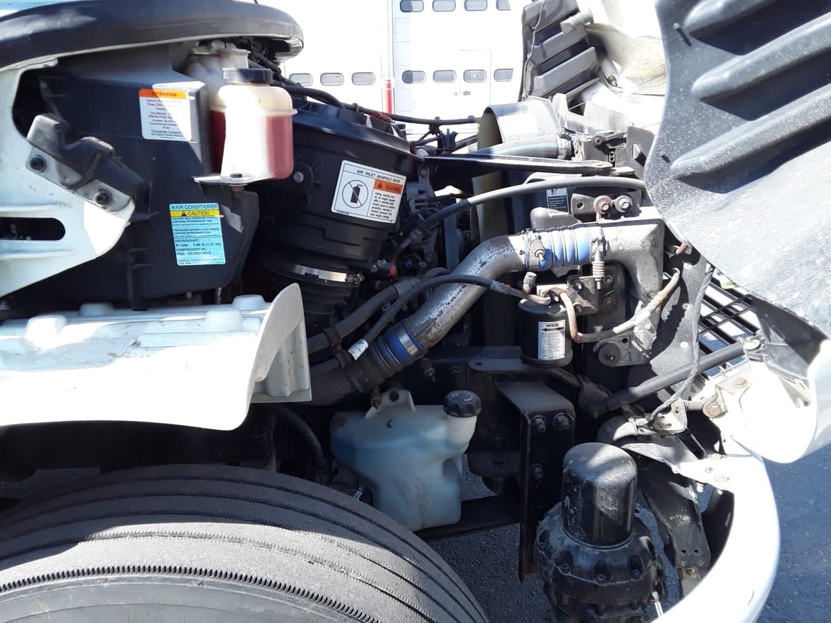 2019 Freightliner M2 106 821180