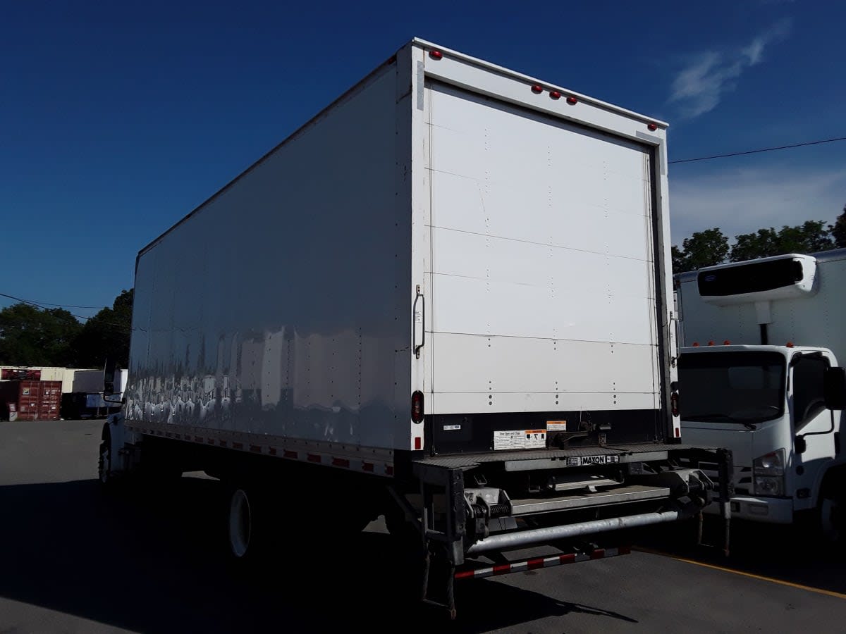 2019 Freightliner M2 106 821180