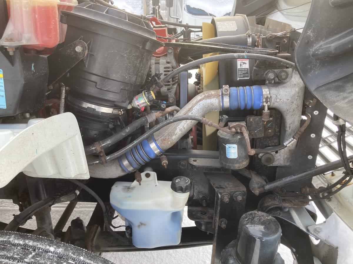 2019 Freightliner/Mercedes M2 106 821213