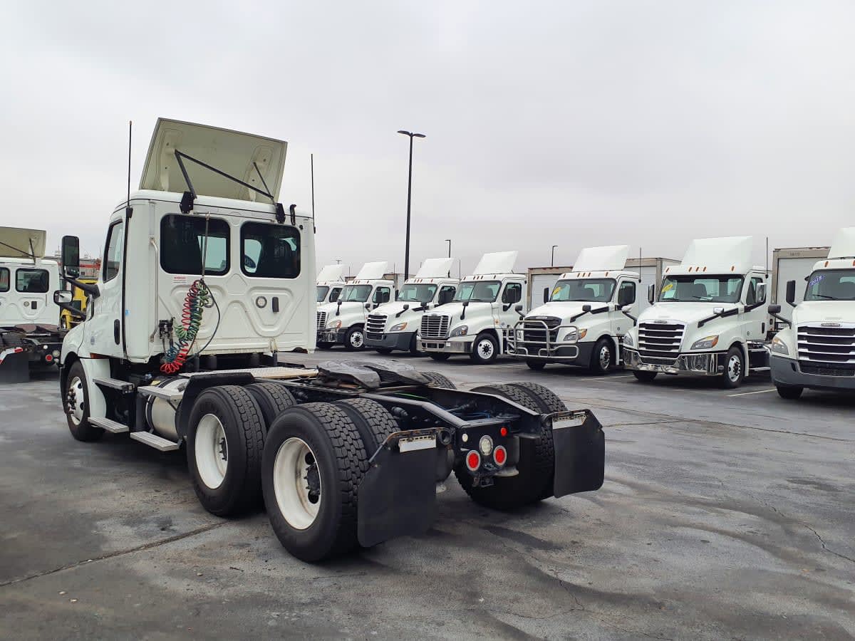 2019 Freightliner - image 6