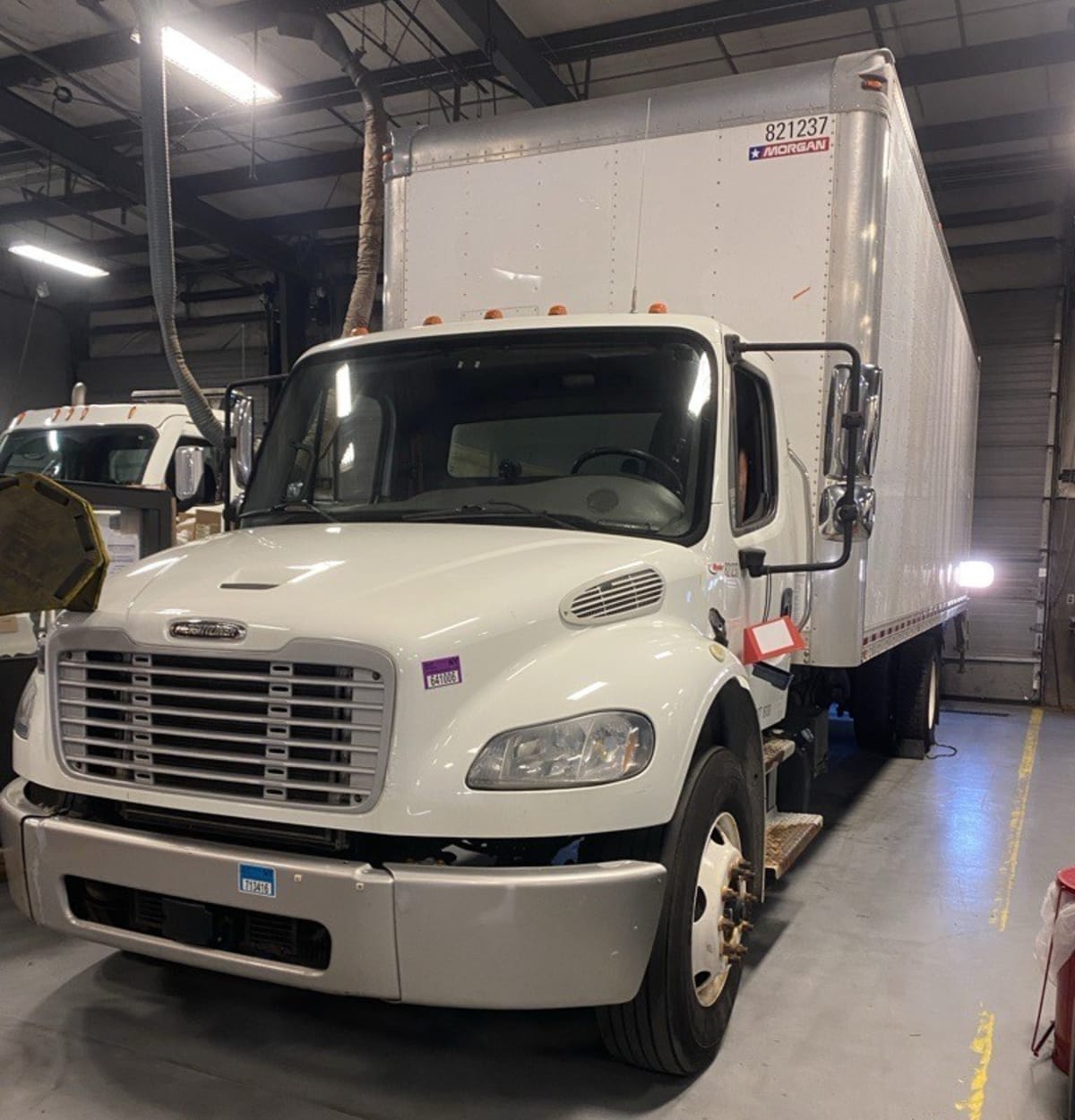 2019 Freightliner M2 106 - image 1