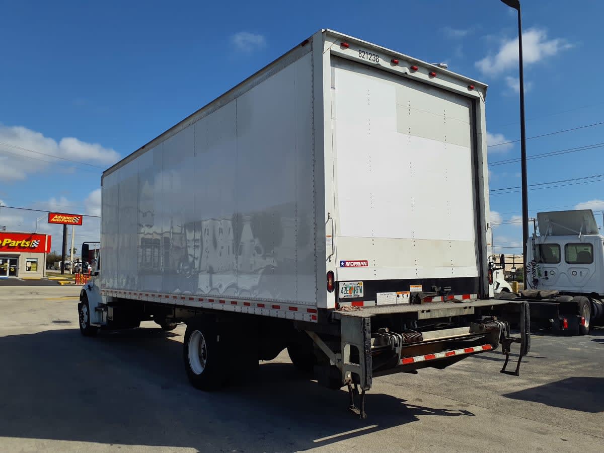 2019 Freightliner/Mercedes M2 106 821238