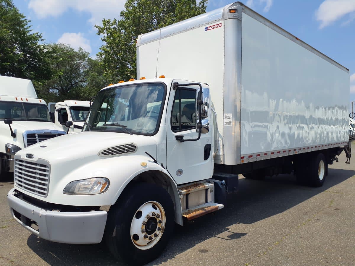 2019 Freightliner M2 106 821275