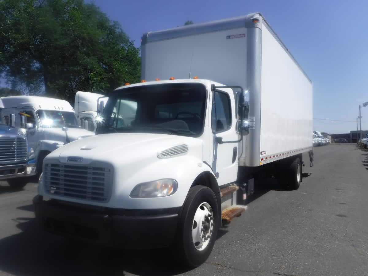 2019 Freightliner M2 106 821276