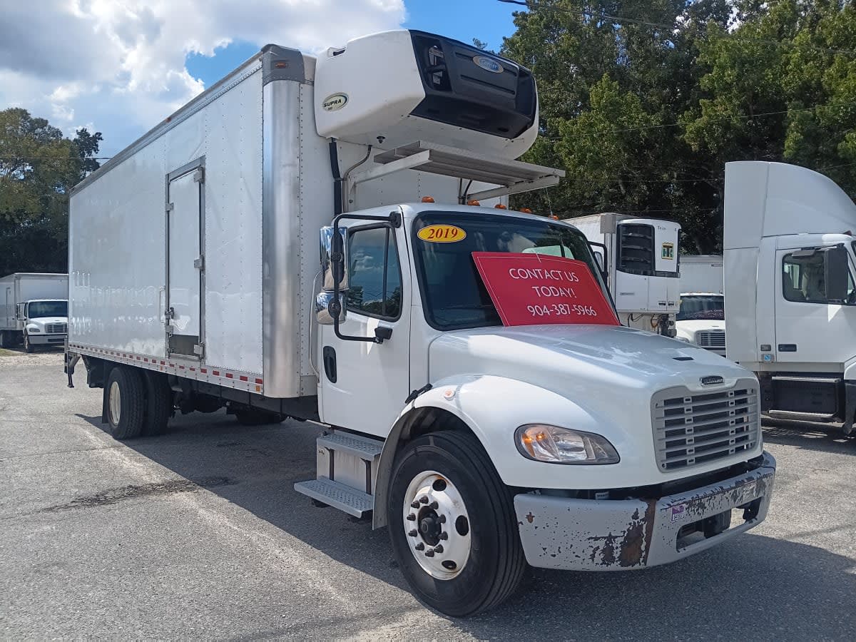 2019 Freightliner/Mercedes M2 106 821301