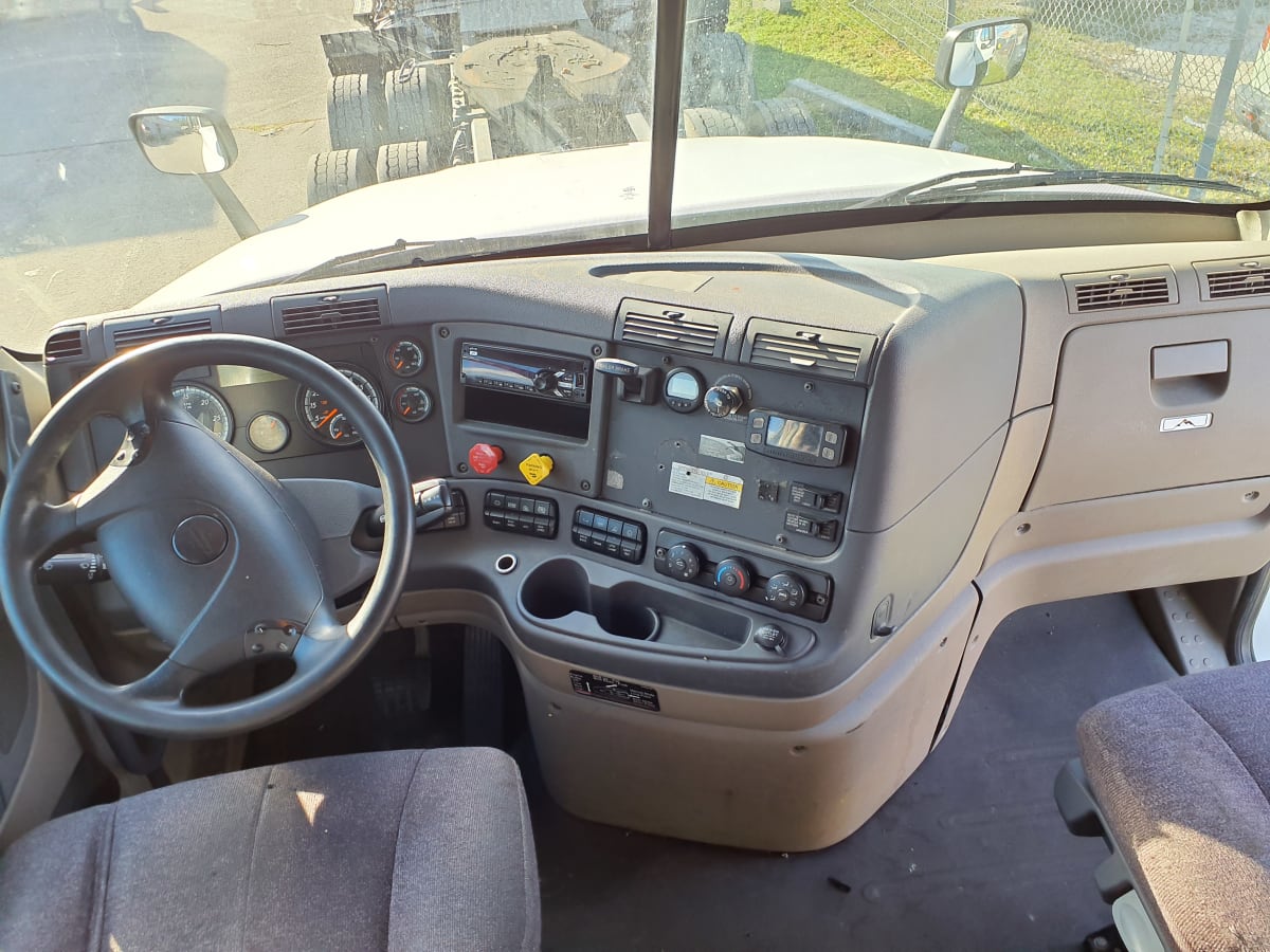 2019 Freightliner/Mercedes CASCADIA 125 821305