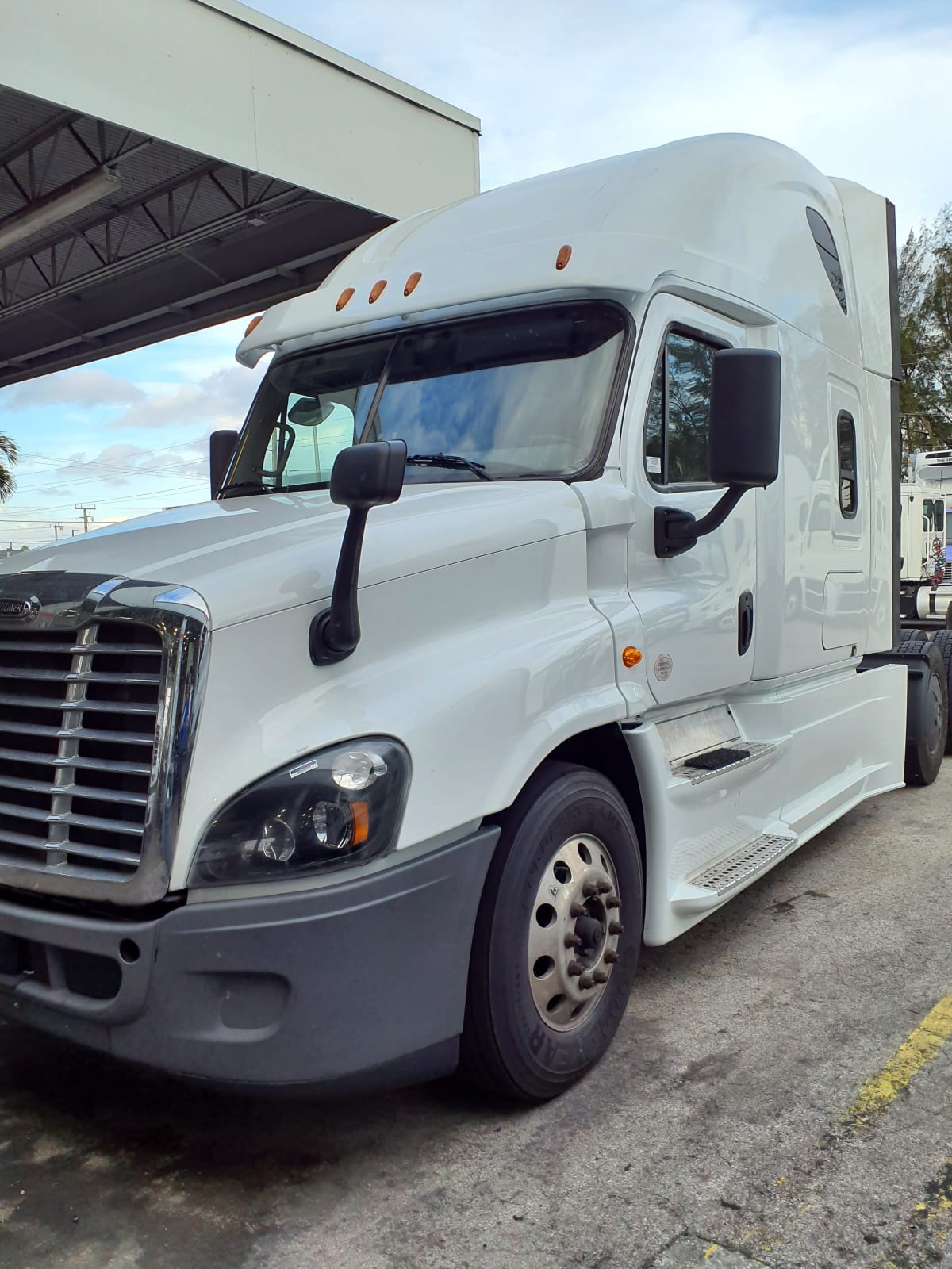 2019 Freightliner/Mercedes CASCADIA 125 821307