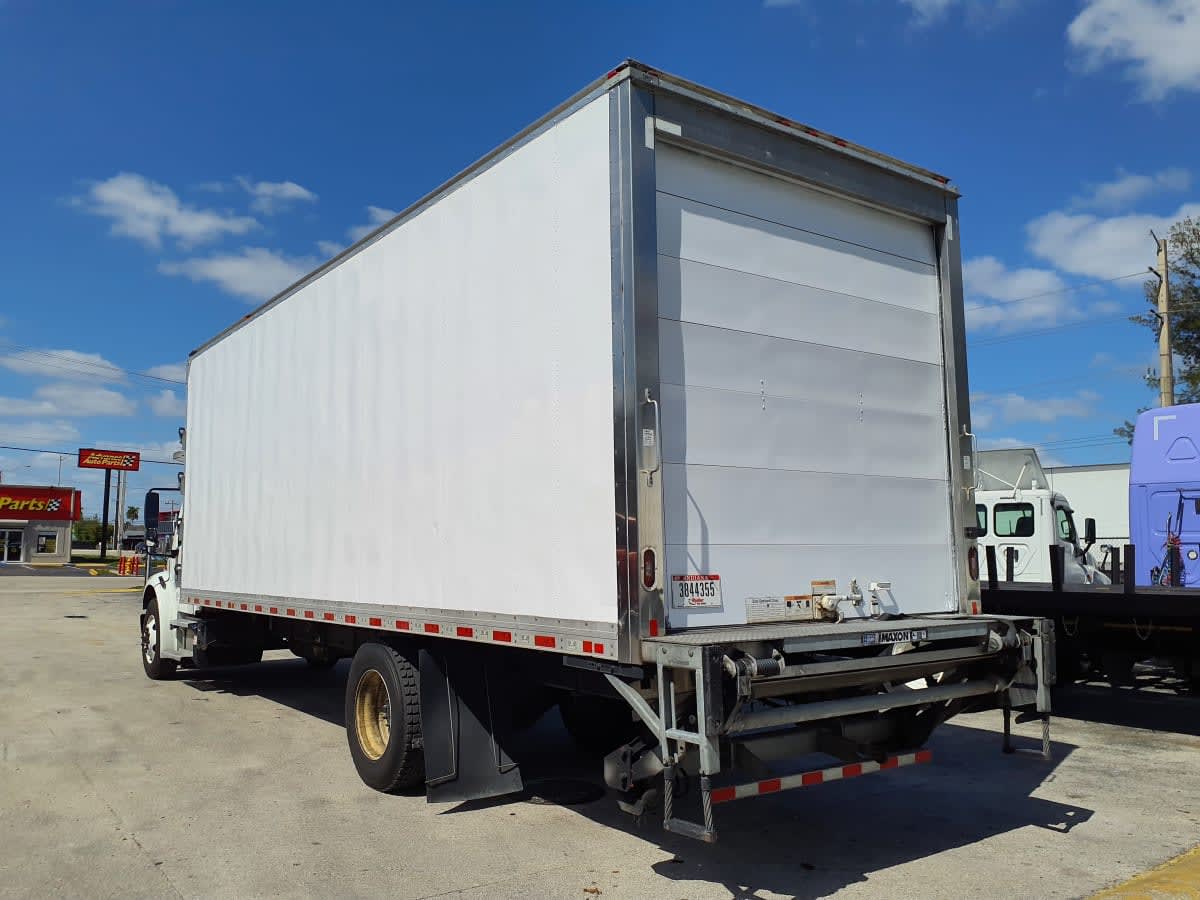 2019 Freightliner/Mercedes M2 106 821321