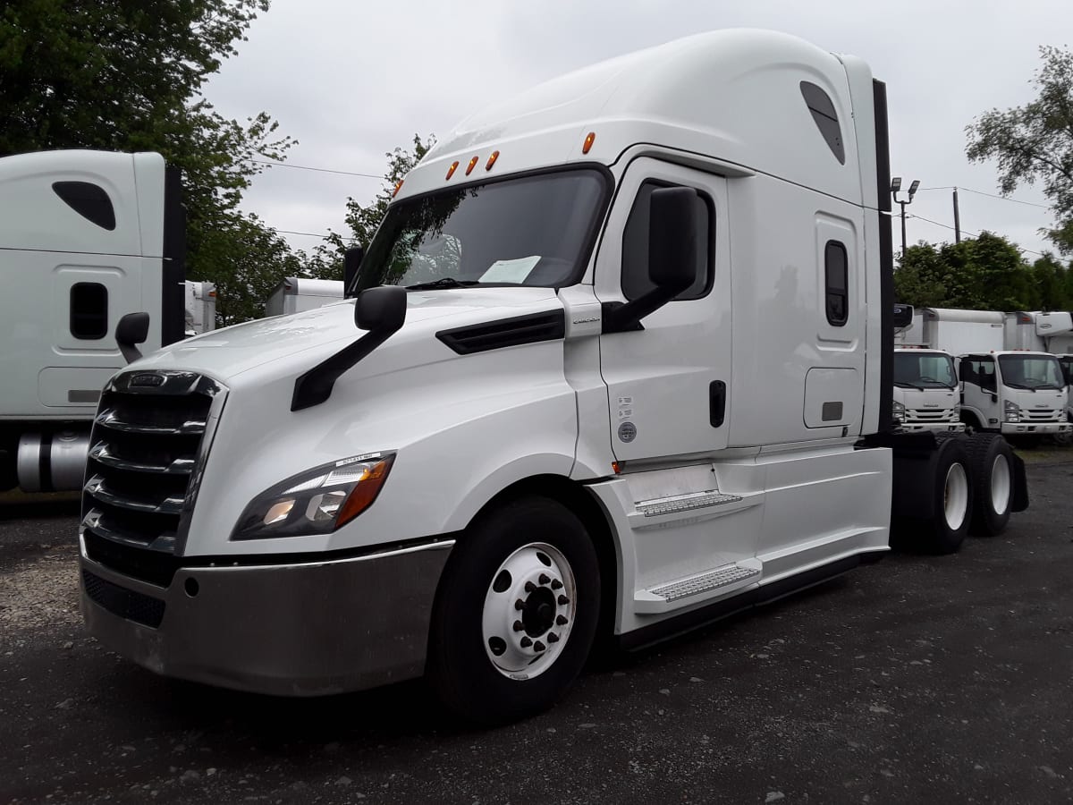 2019 Freightliner/Mercedes NEW CASCADIA PX12664 821411