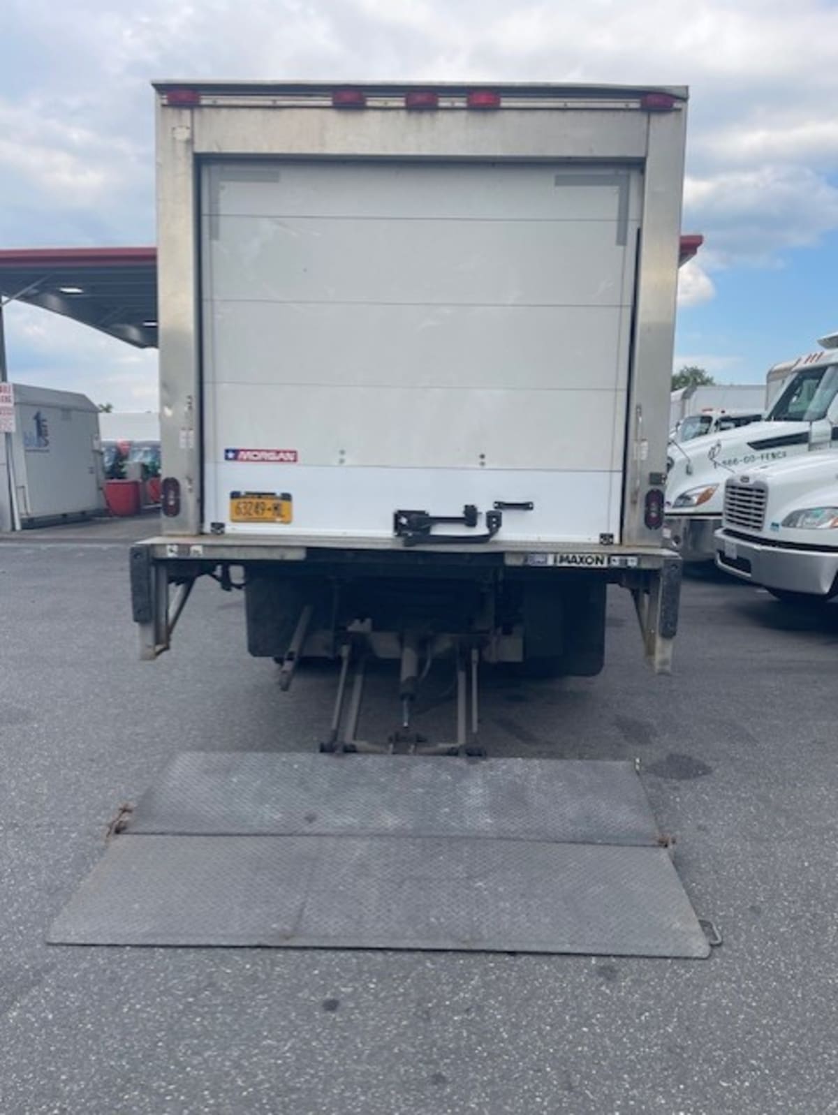 2018 Isuzu NPR 821417