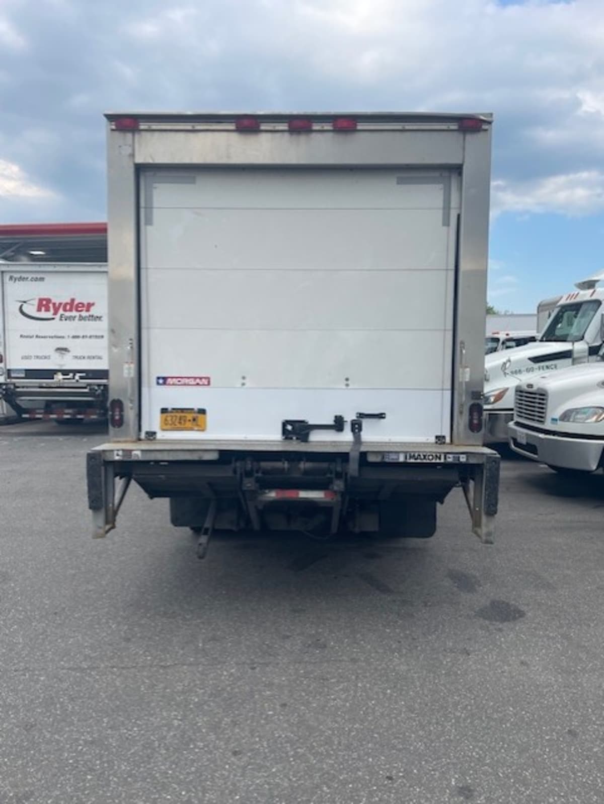 2018 Isuzu NPR 821417