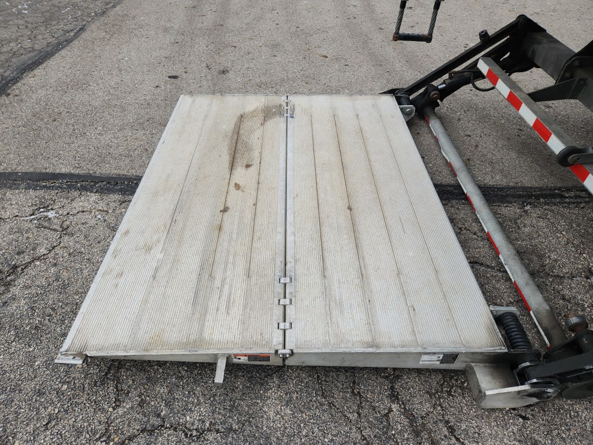 2019 Navistar International 4300 821421