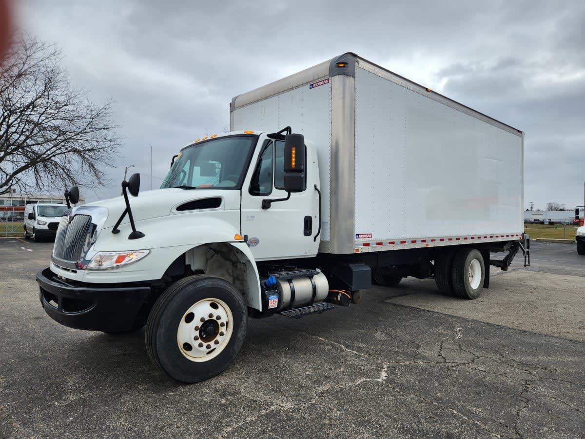2019 Navistar International 4300 821421