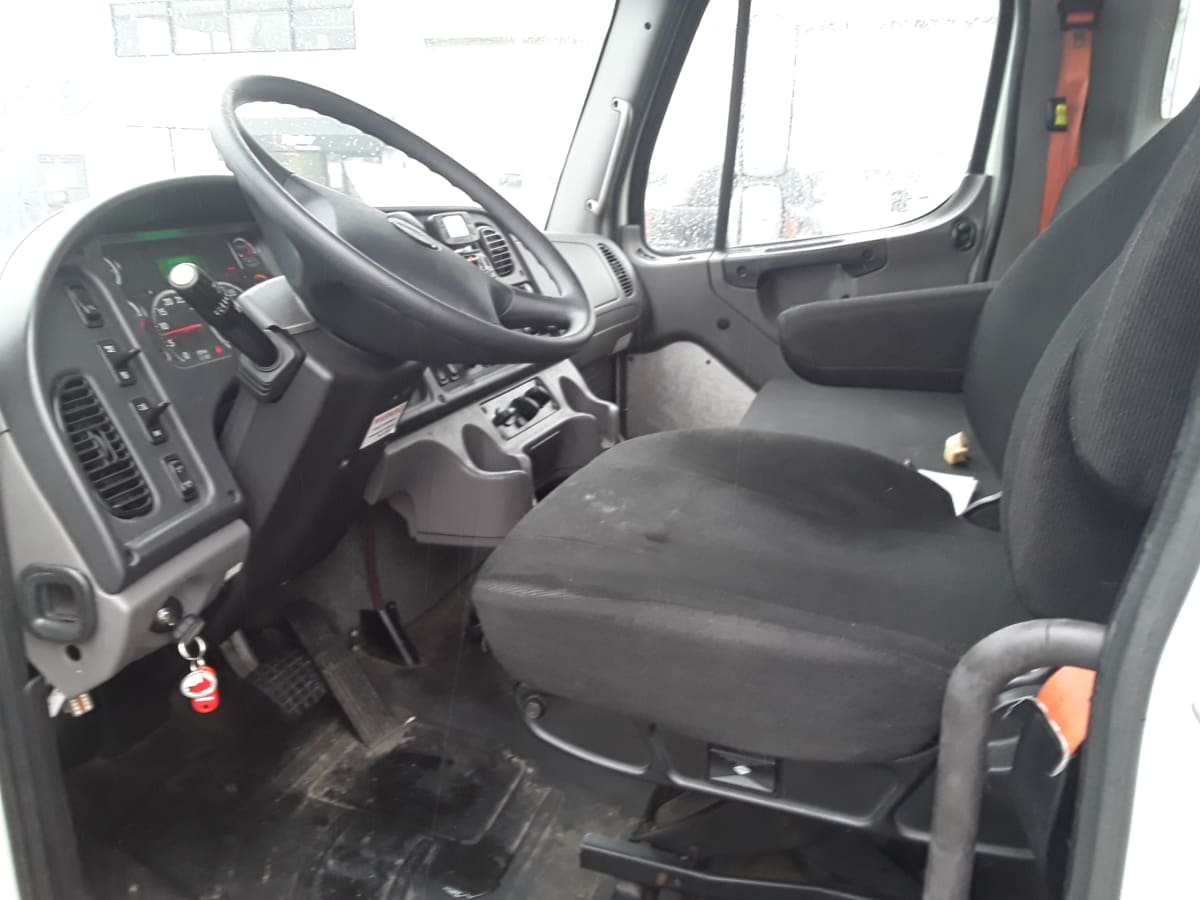 2018 Freightliner M2 106 821429