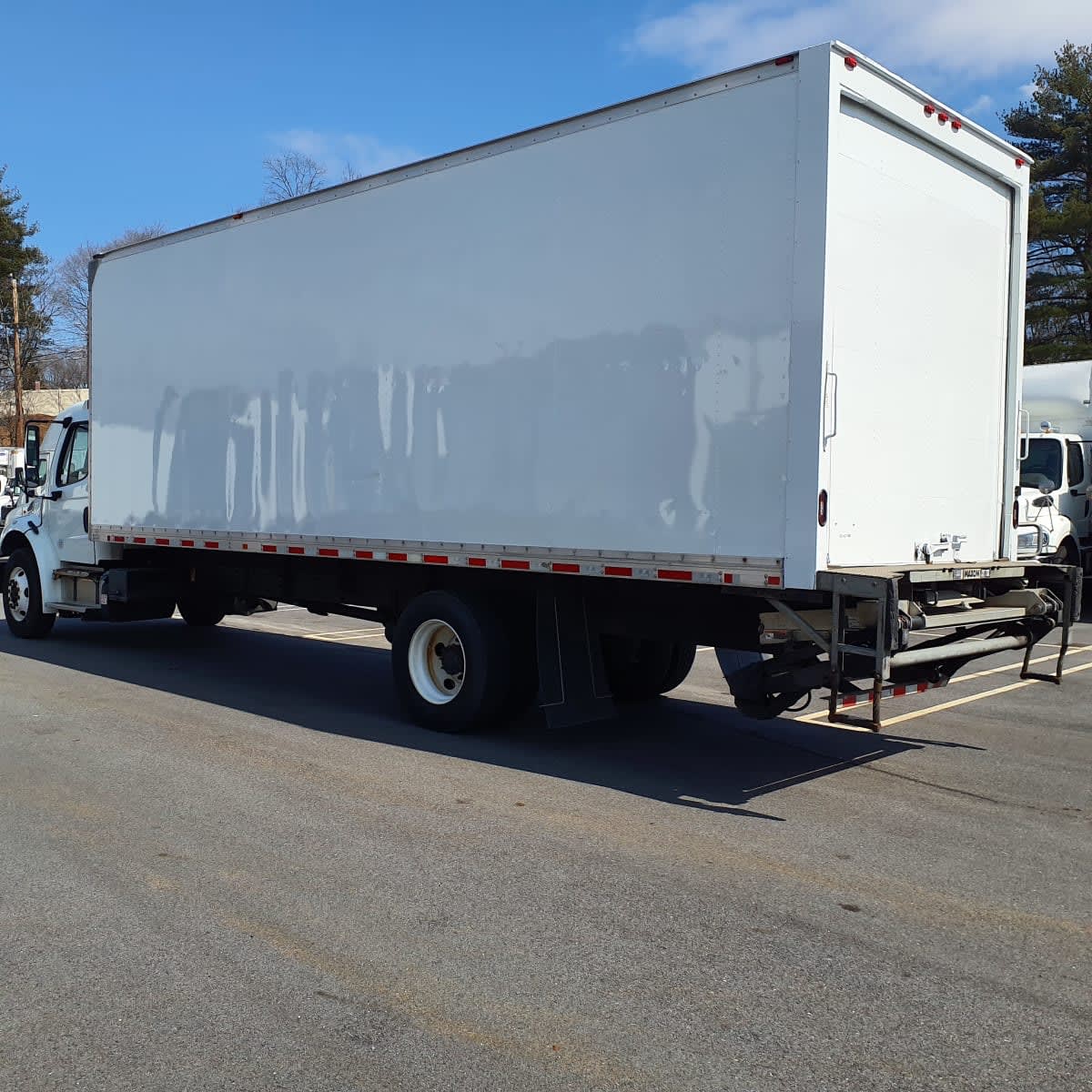 2018 Freightliner/Mercedes M2 106 821437