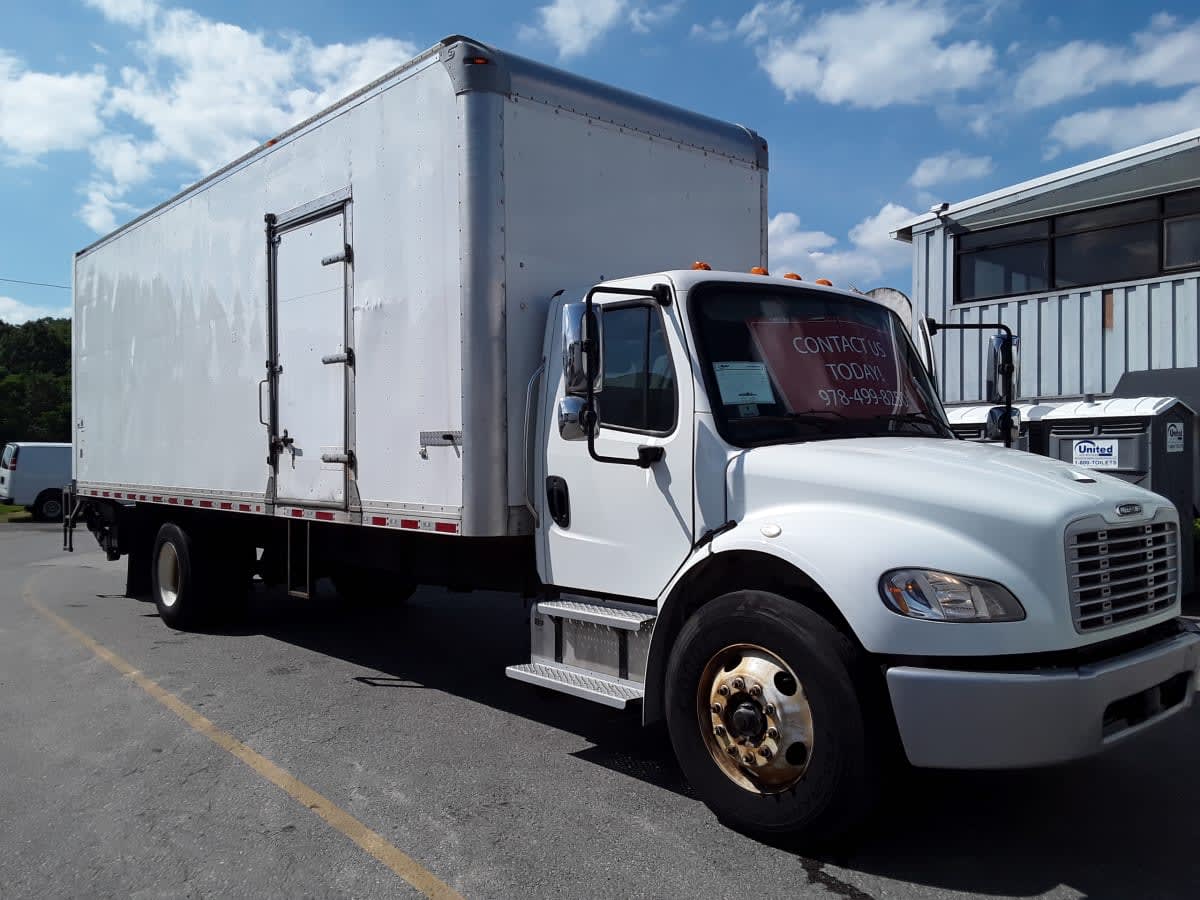 2018 Freightliner M2 106 821440