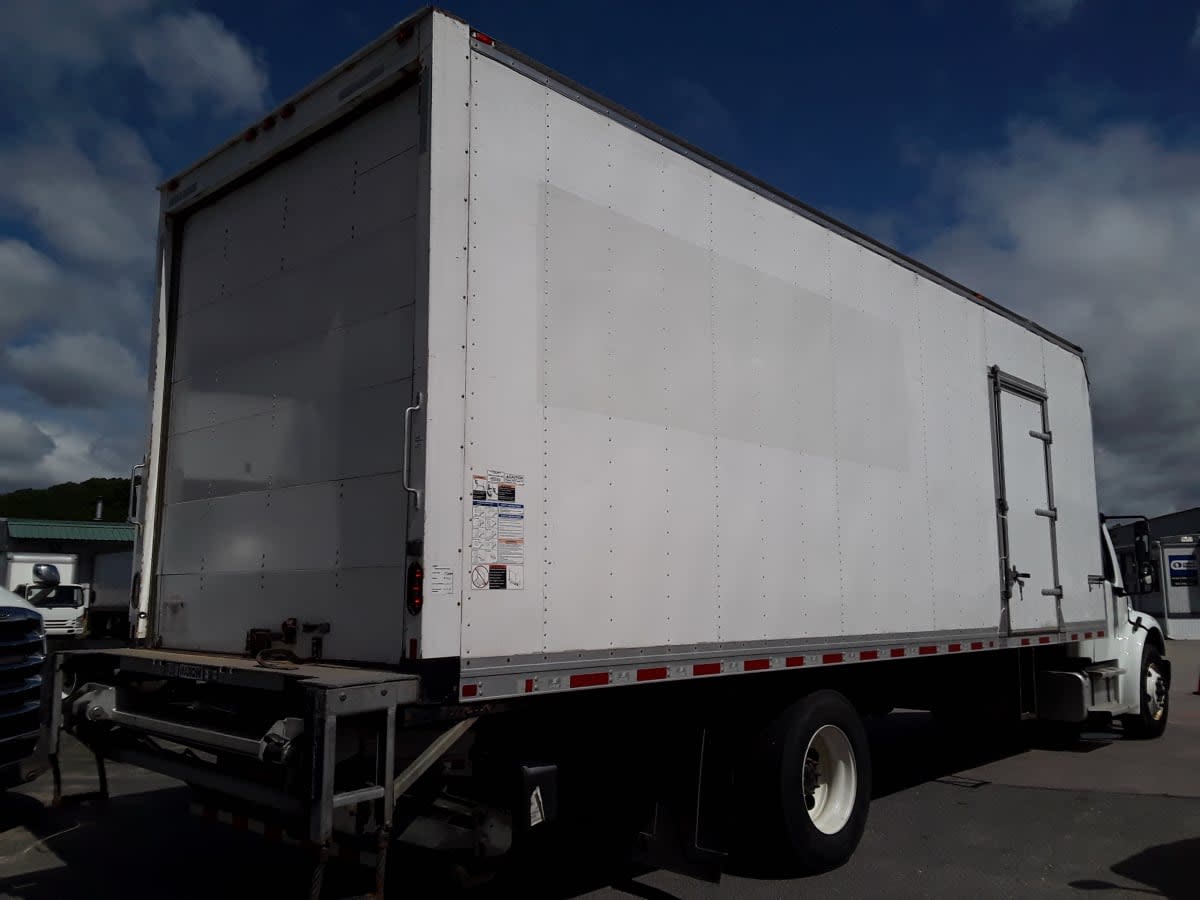 2018 Freightliner M2 106 821441