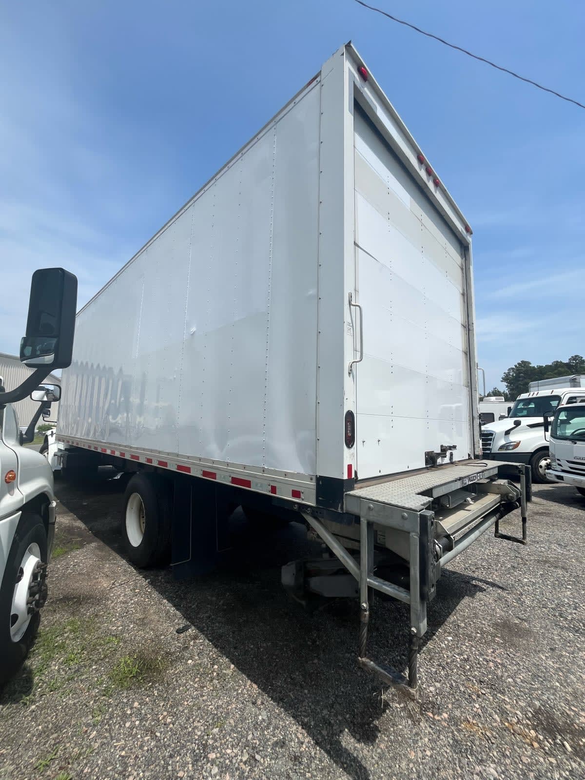 2018 Freightliner M2 106 821443