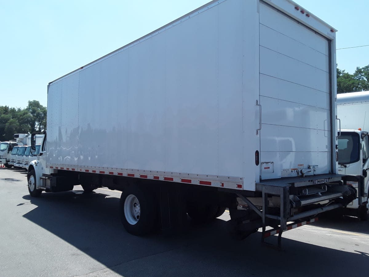 2018 Freightliner M2 106 821445
