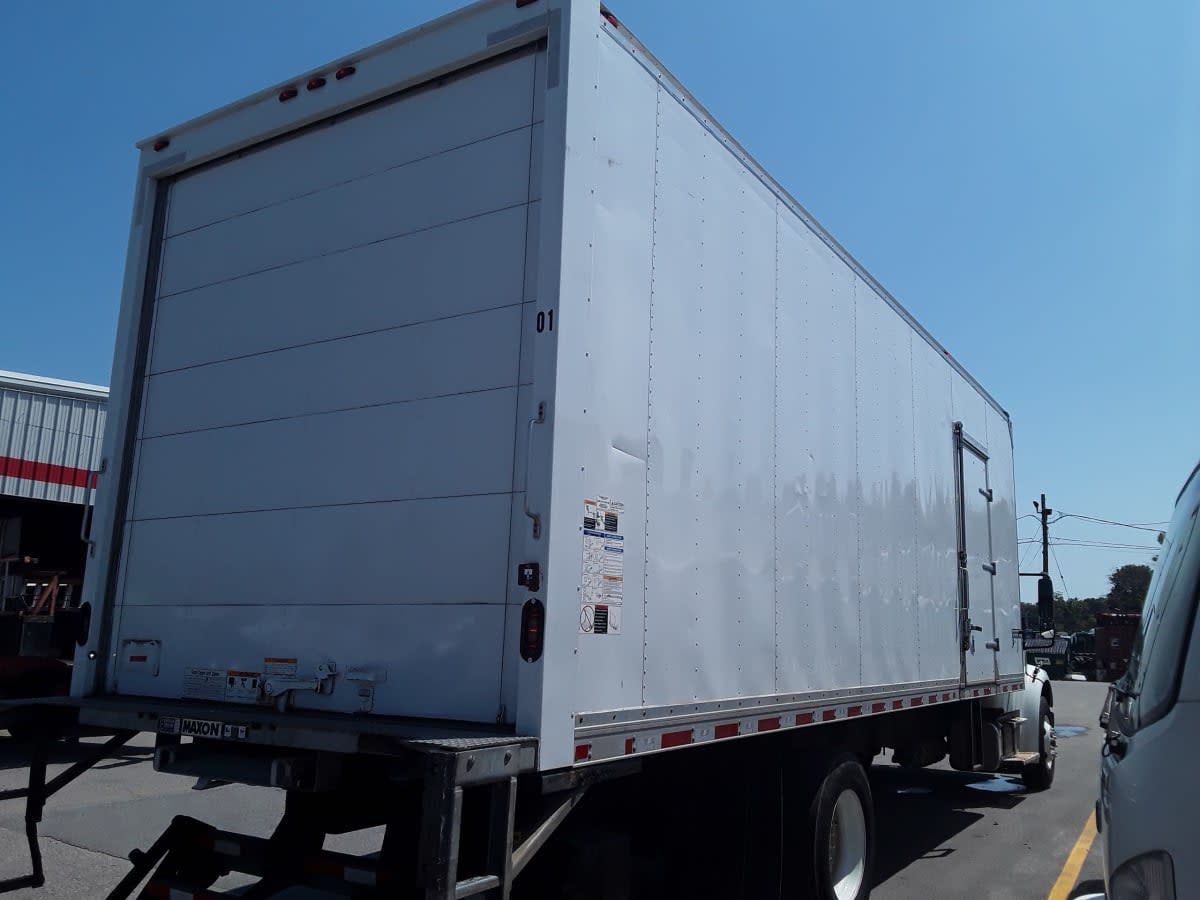 2018 Freightliner M2 106 821445
