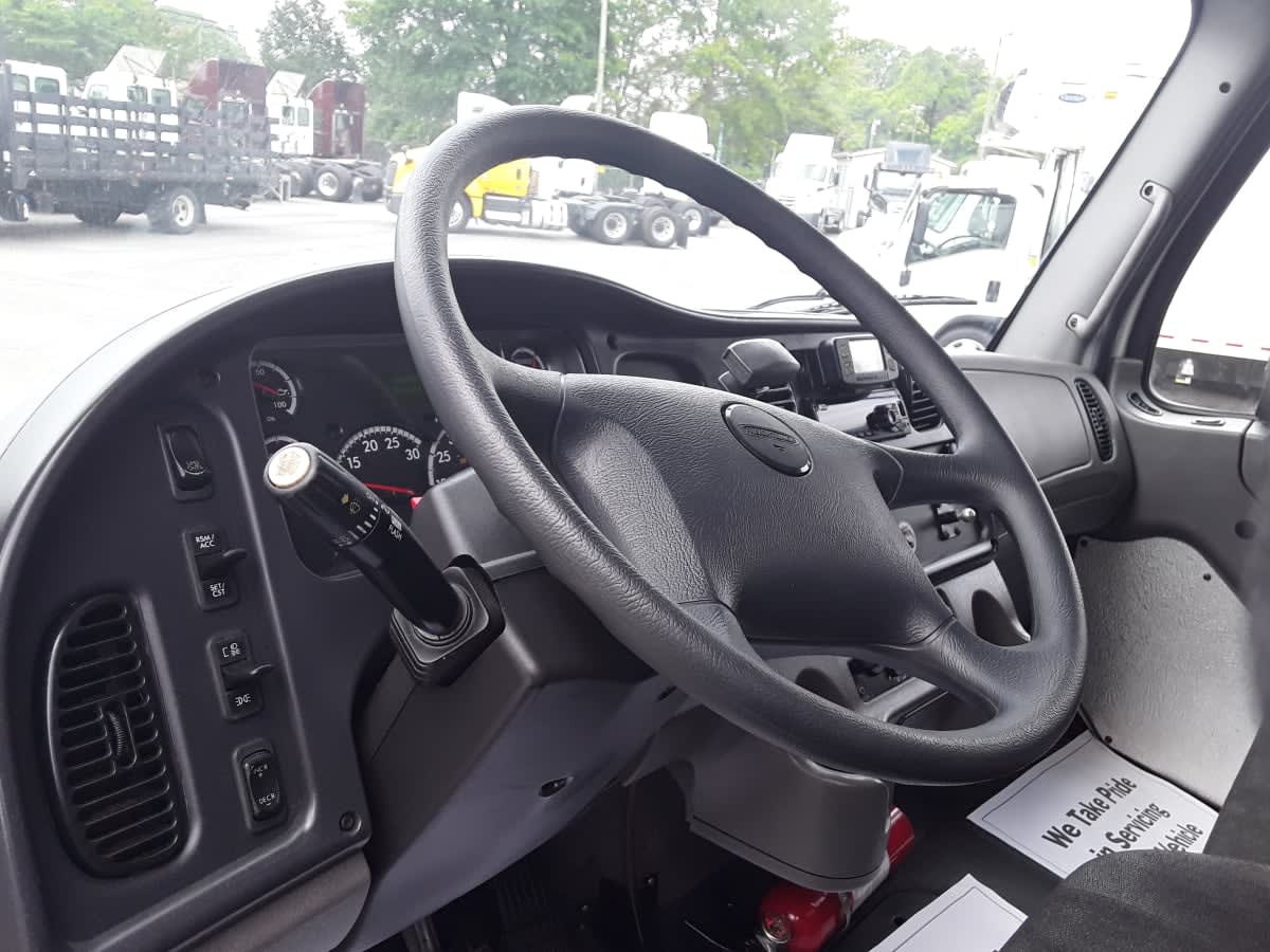 2019 Freightliner/Mercedes M2 106 821457