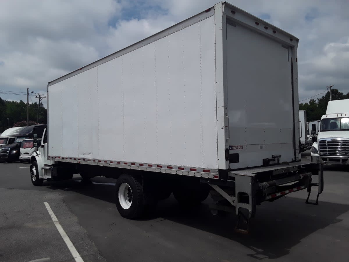 2019 Freightliner/Mercedes M2 106 821457