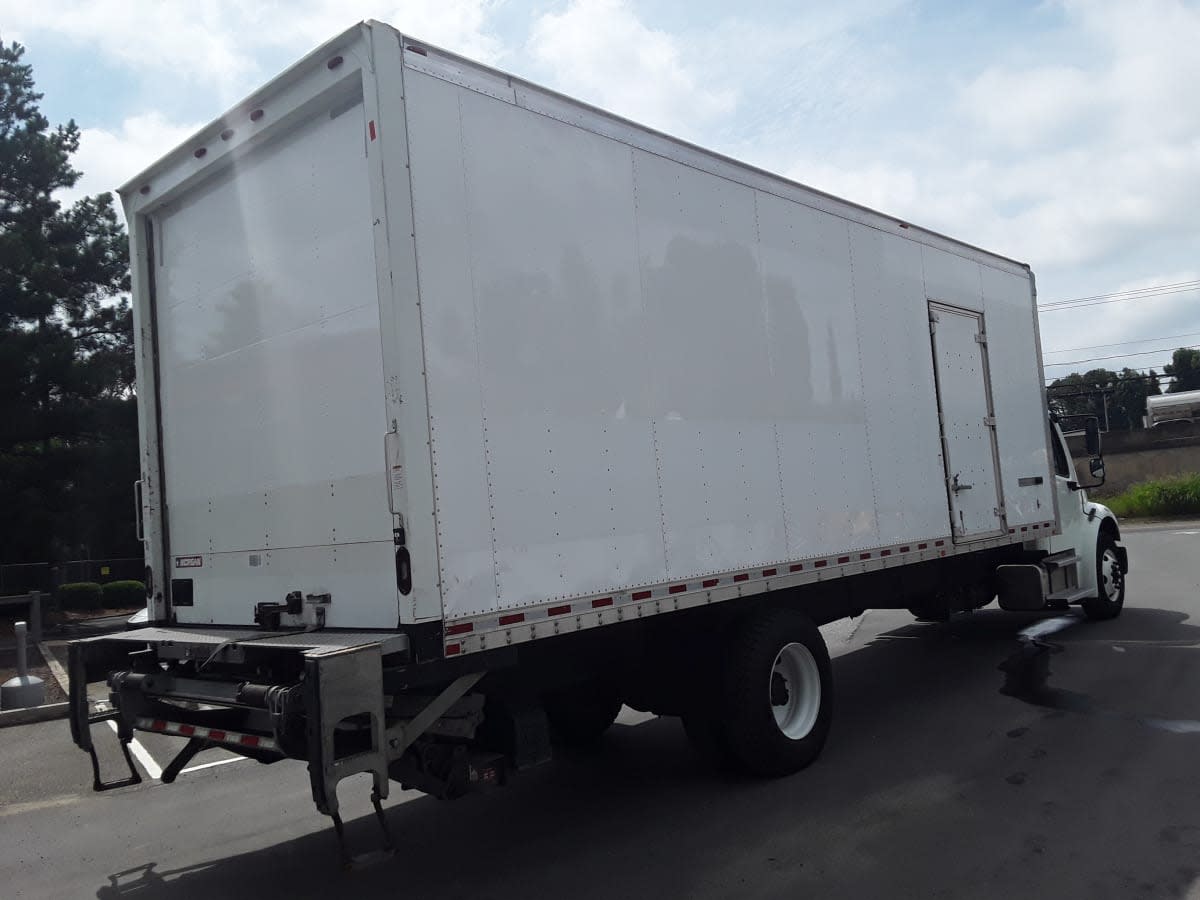 2019 Freightliner/Mercedes M2 106 821457