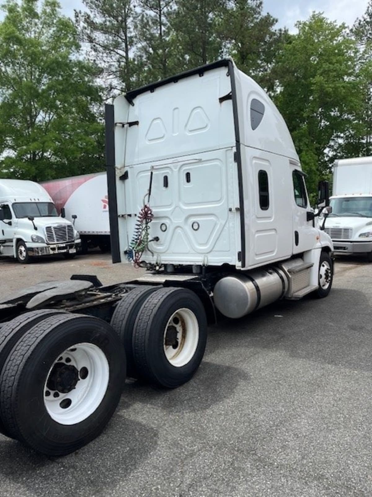 2019 Freightliner/Mercedes CASCADIA 125 821561