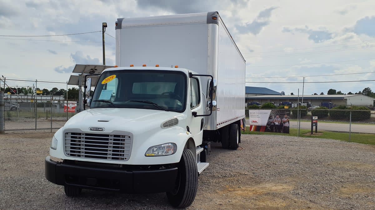2019 Freightliner/Mercedes M2 106 821651