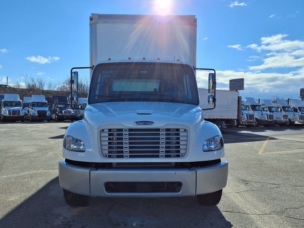 2019 Freightliner/Mercedes M2 106 821678