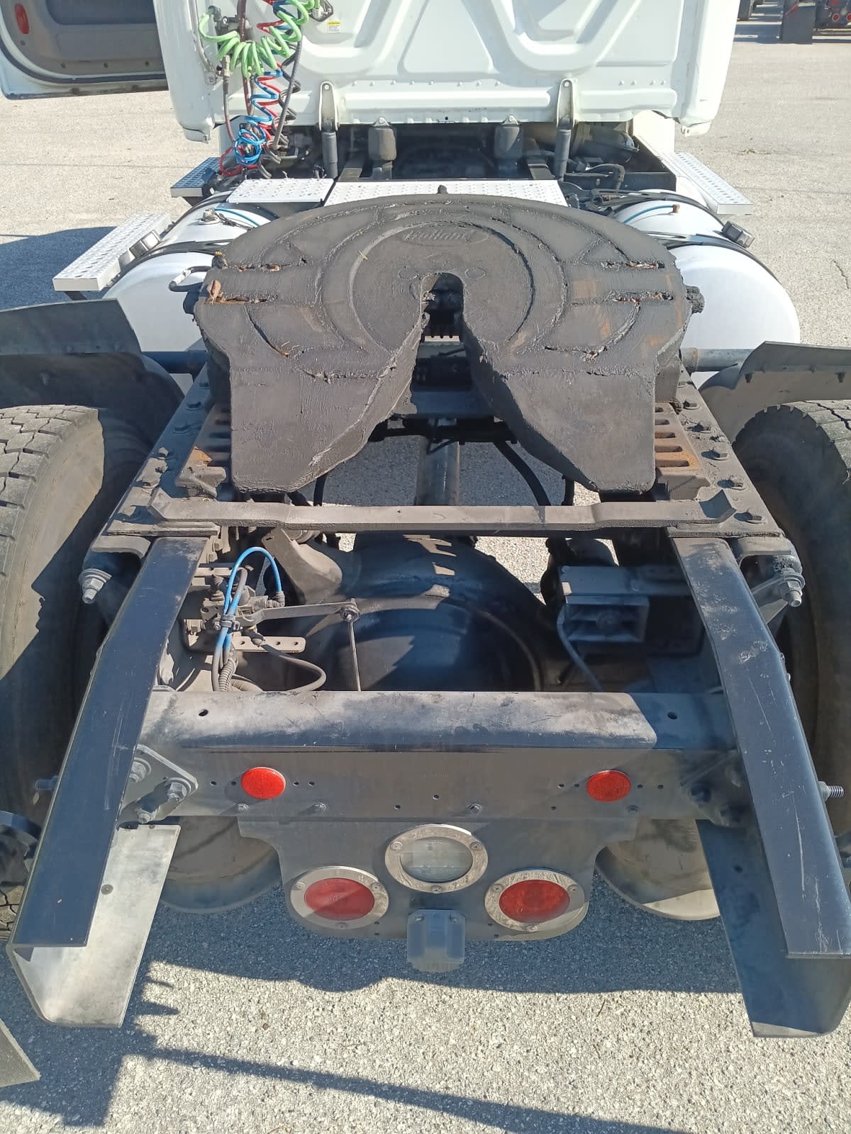 2019 Freightliner - image 12