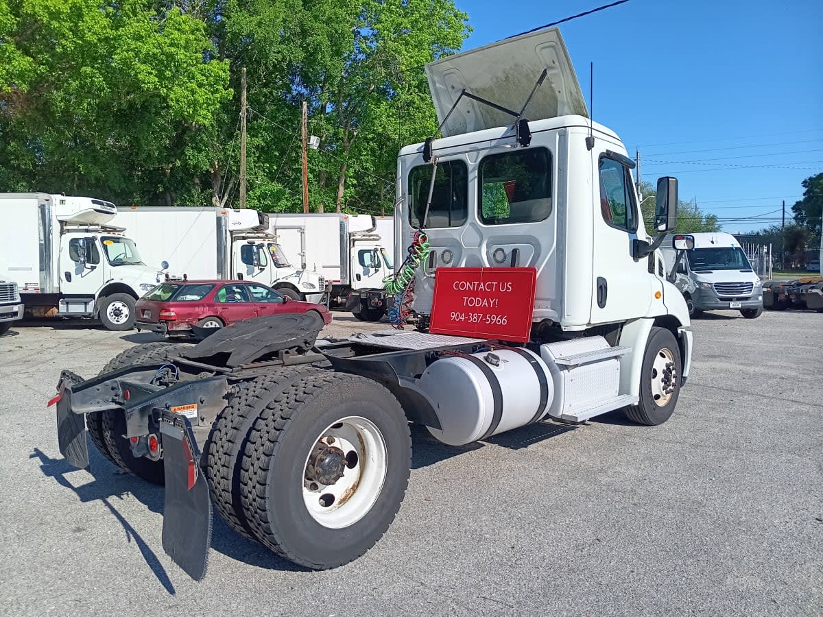 2019 Freightliner - image 4