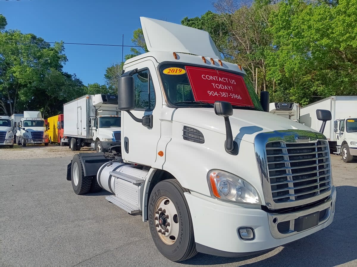 2019 Freightliner - image 3