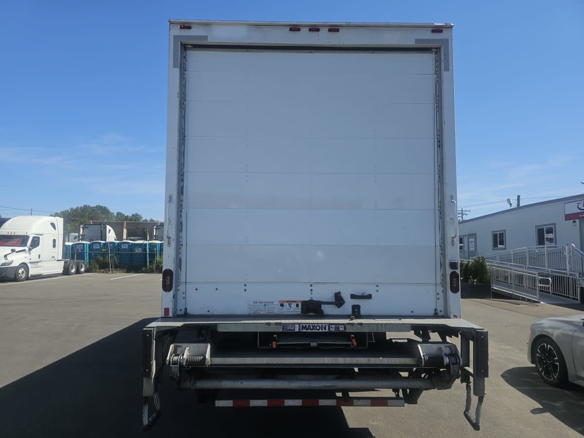 2019 Freightliner M2 106 821758