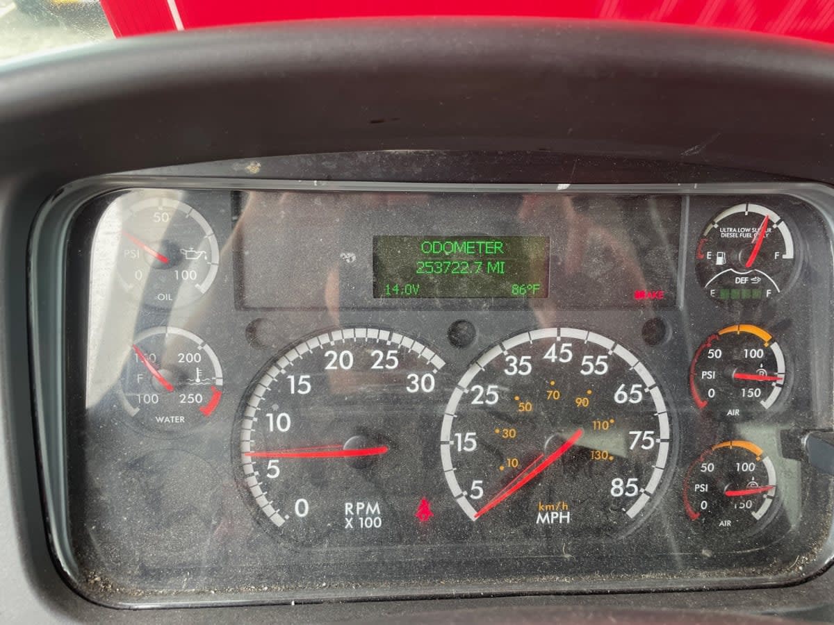 2018 Freightliner M2 106 821799