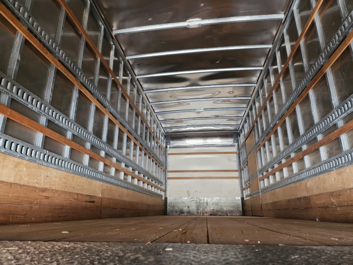 2018 Freightliner M2 106 821826