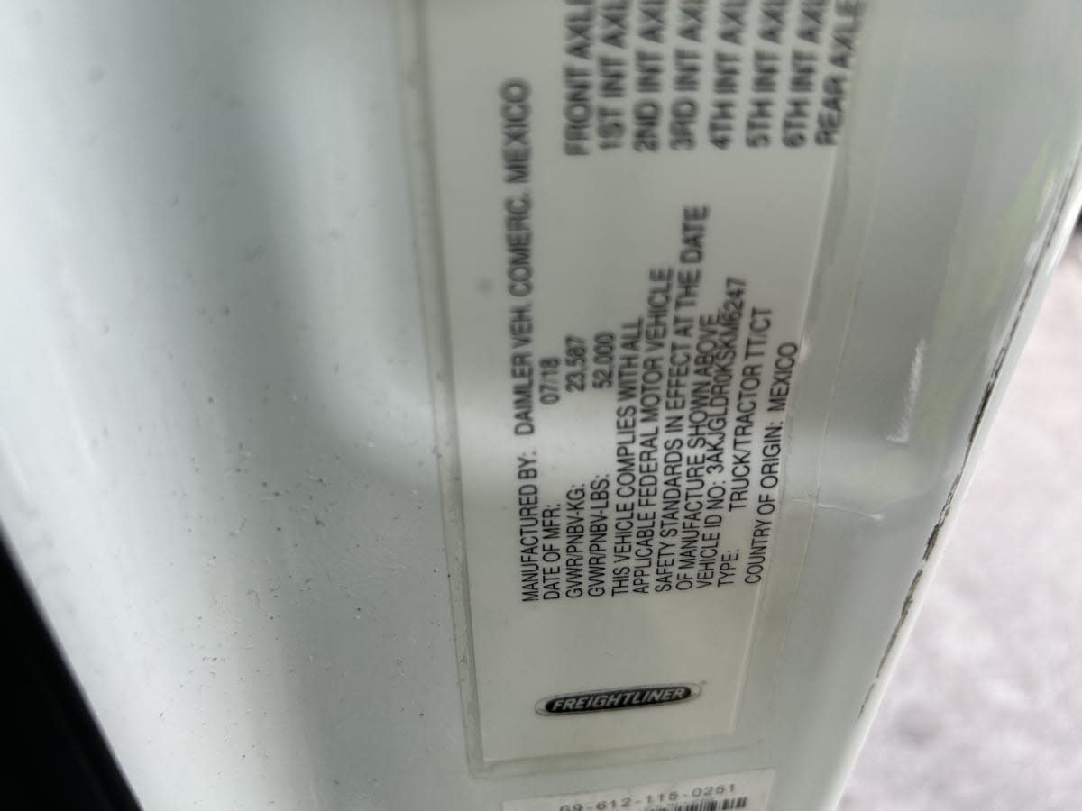 2019 Freightliner - image 10