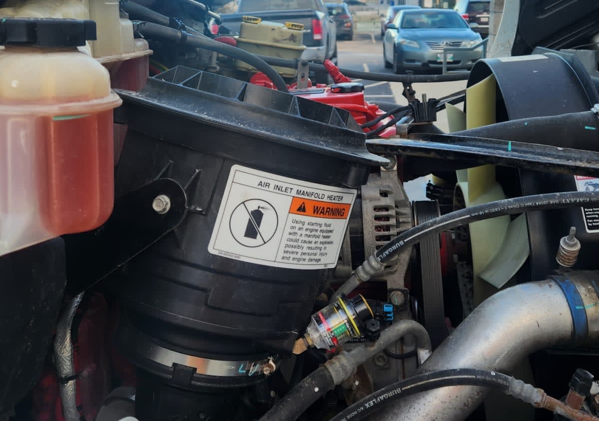 2019 Freightliner/Mercedes M2 106 821915