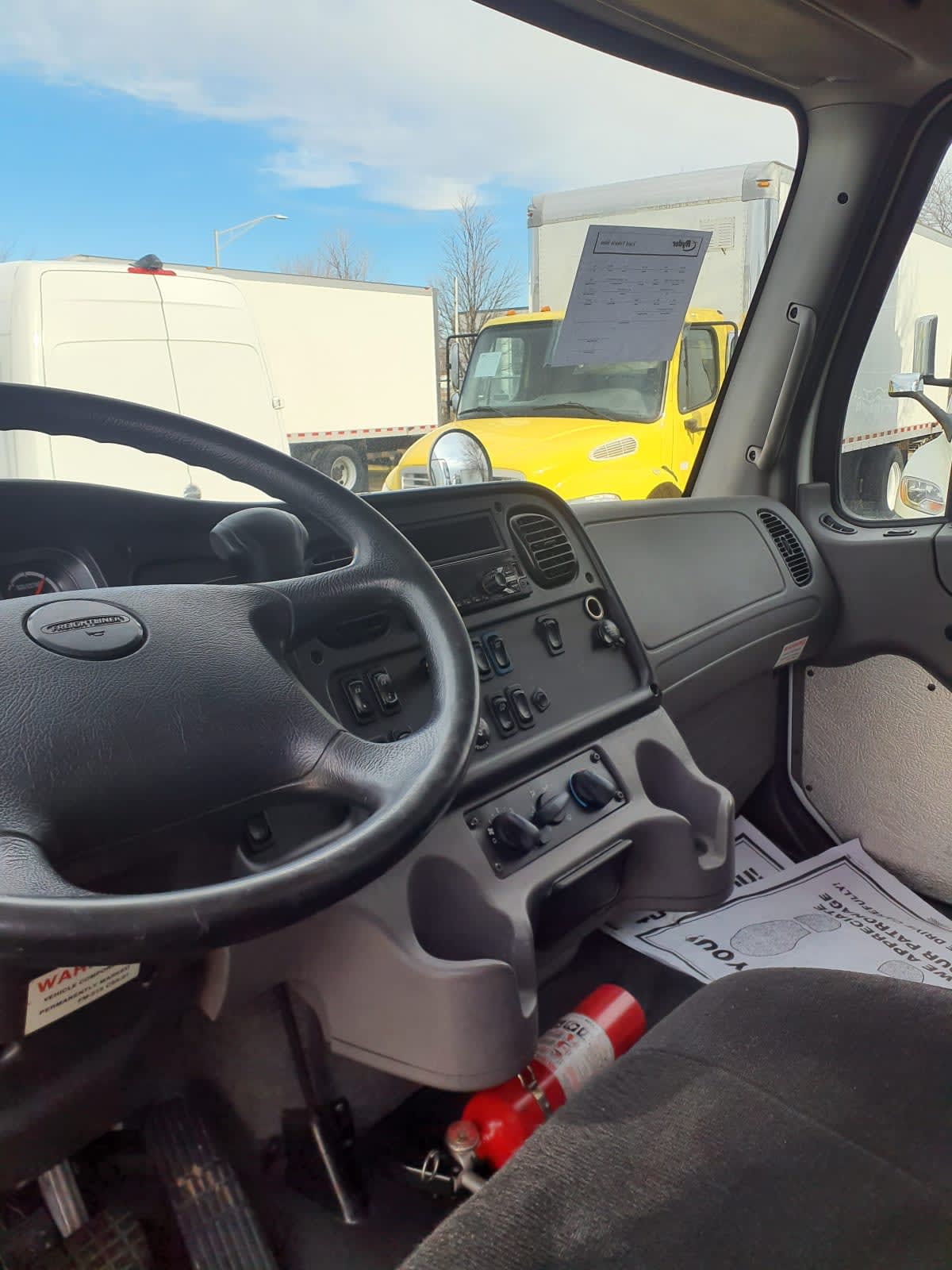 2019 Freightliner/Mercedes M2 106 821966