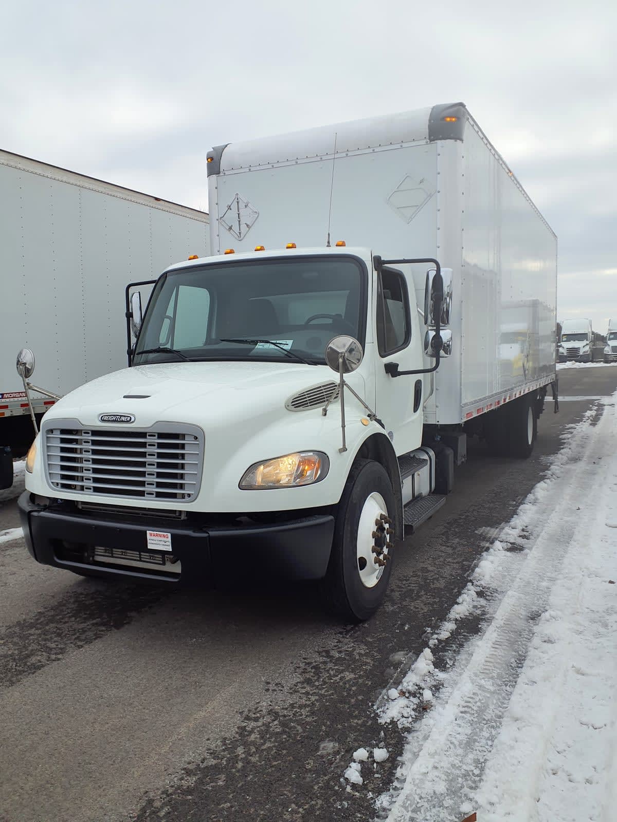 2019 Freightliner/Mercedes M2 106 821967 2019 Freightliner/Mercedes M2 106 821967