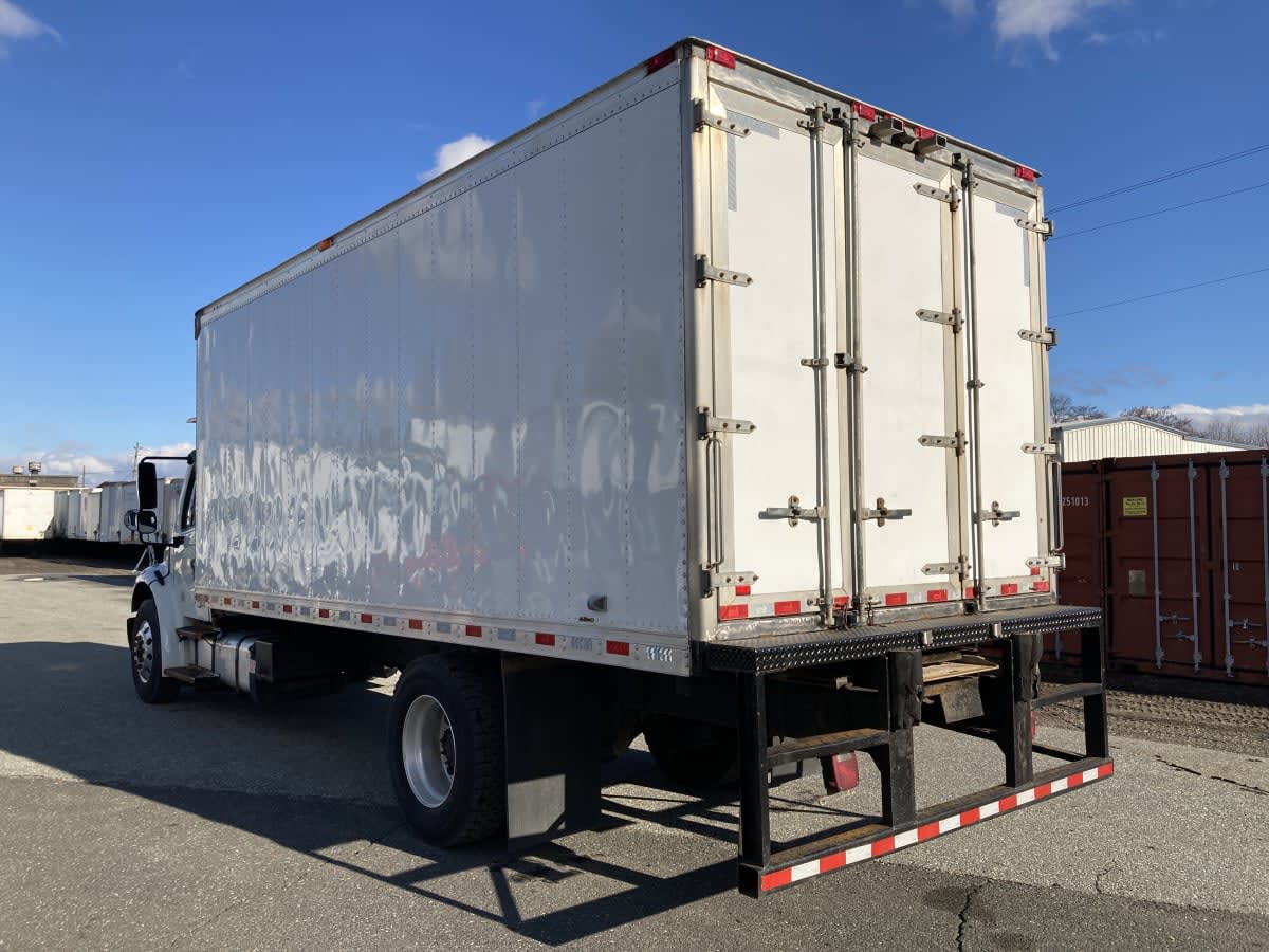 2019 Freightliner M2 106 - image 6