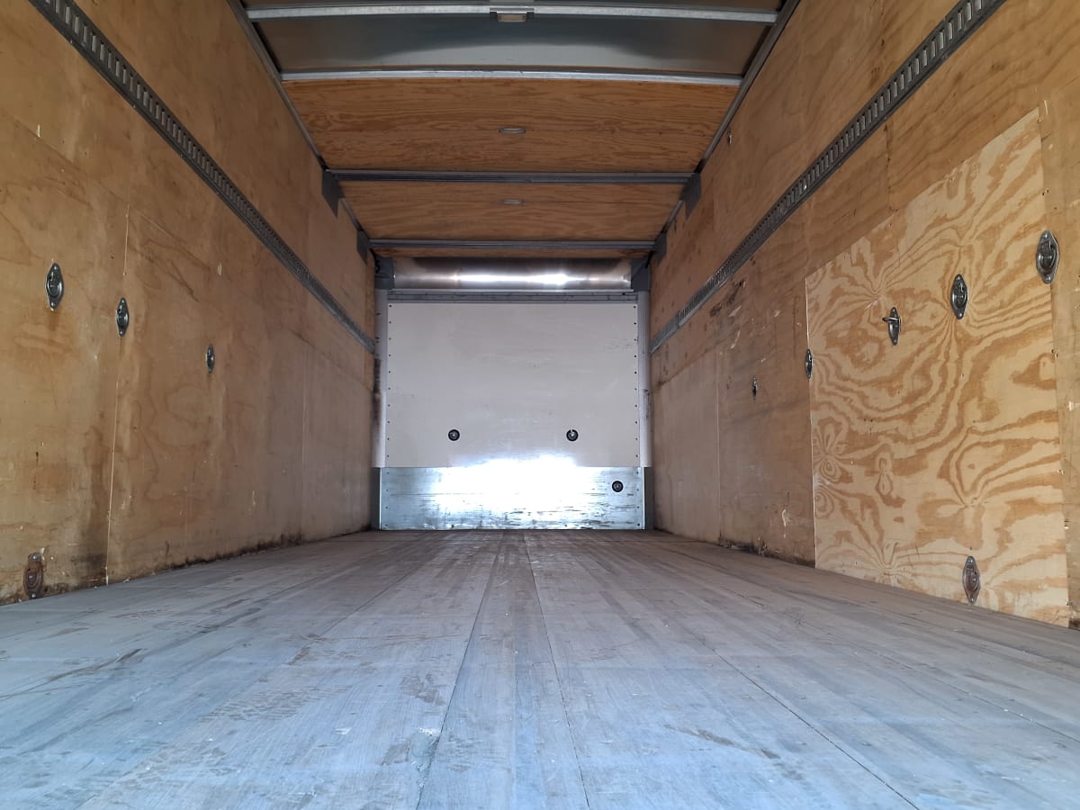2019 Freightliner/Mercedes M2 106 822126