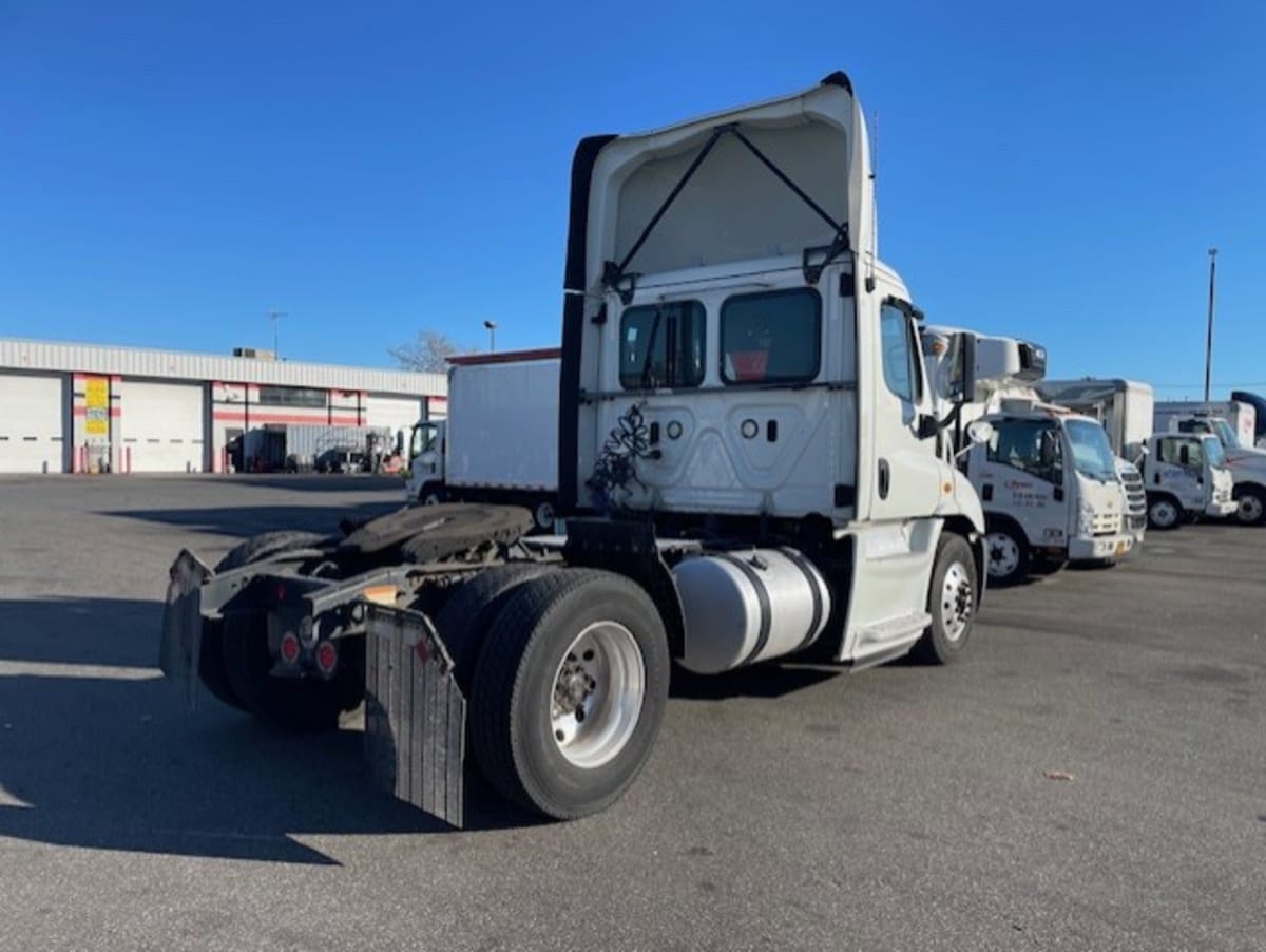 2019 Freightliner - image 4
