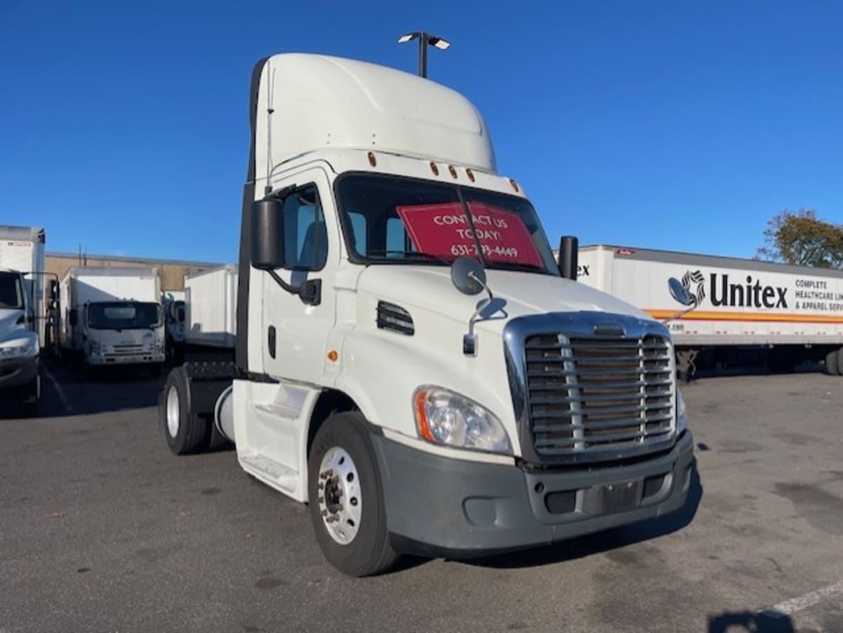 2019 Freightliner - image 3
